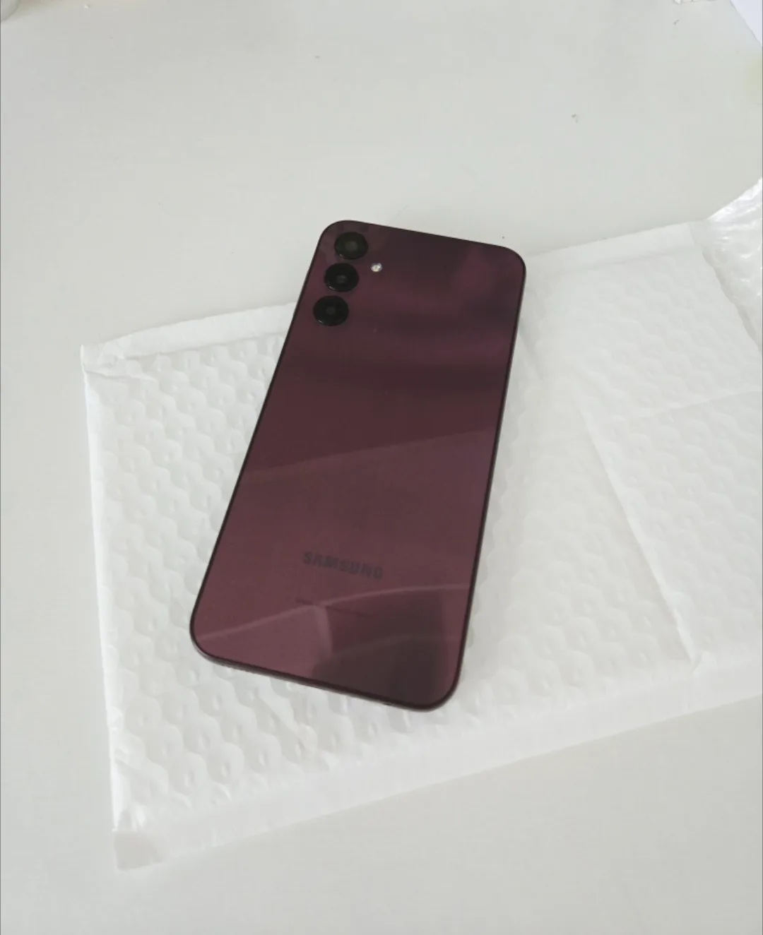 갤럭시 A24 버건디 / 중고폰/ 최상급