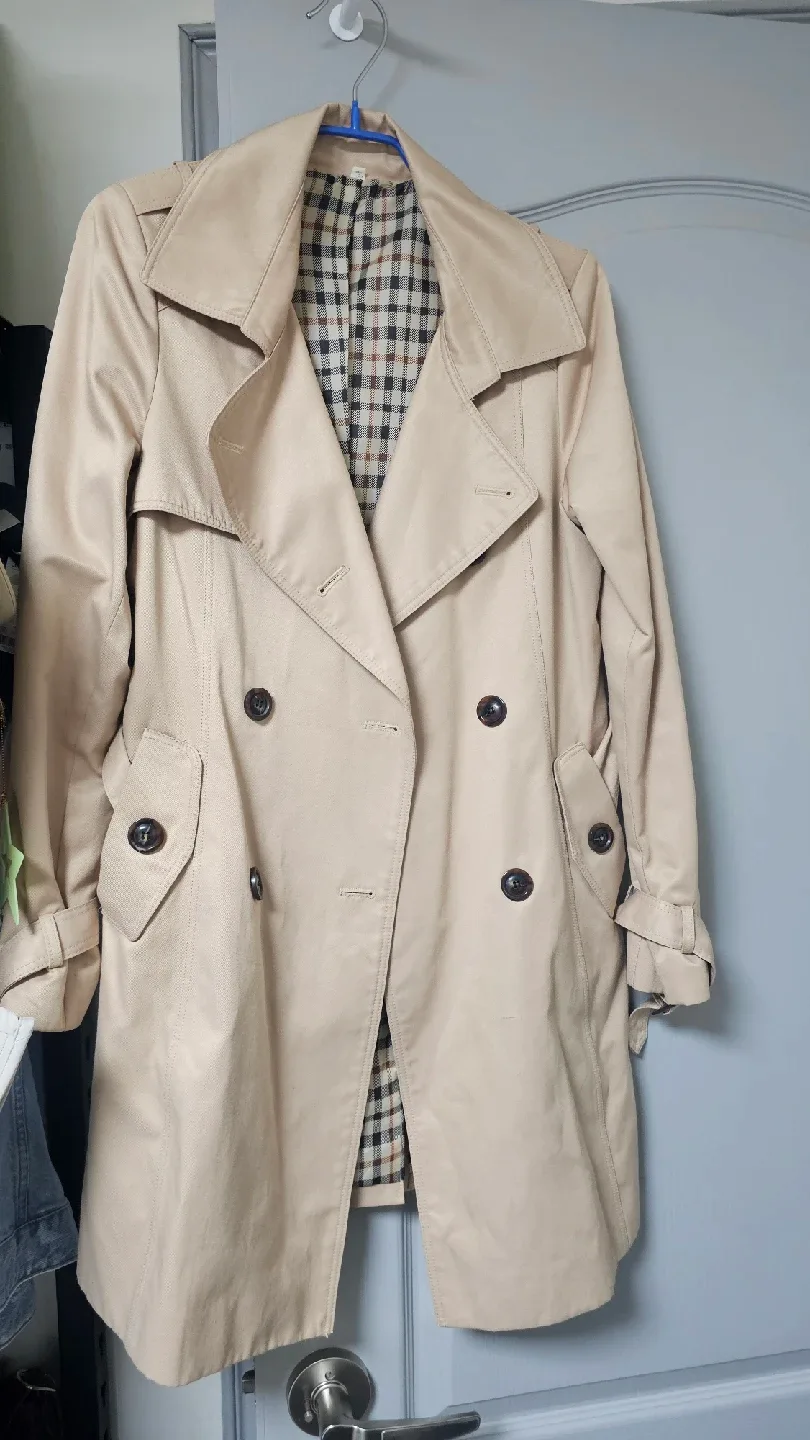 베이지 트렌치 코트