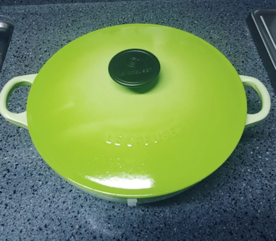 르크루제 24cm 그린 냄비