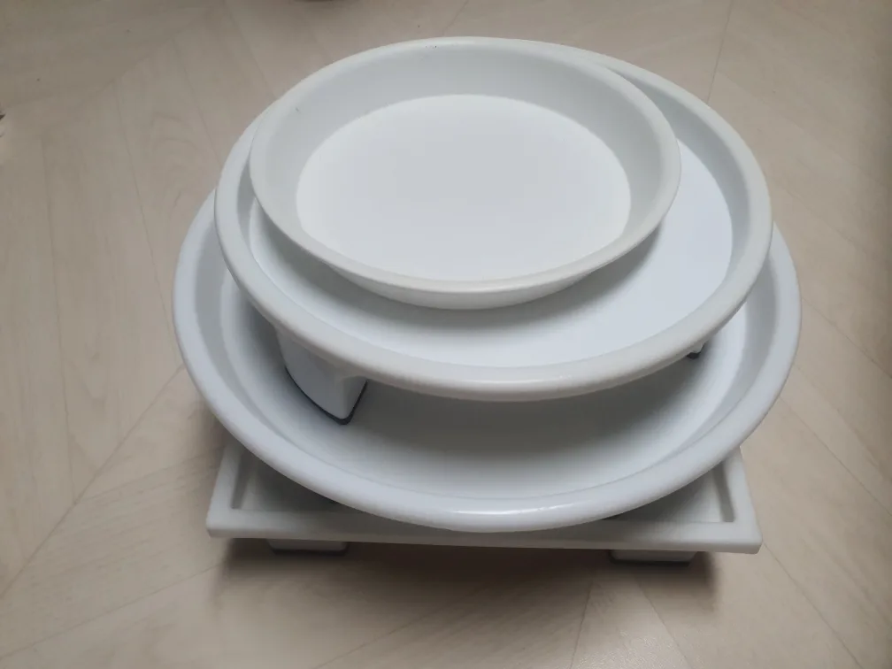 화이트 플라스틱 화분받침대 4개 일괄