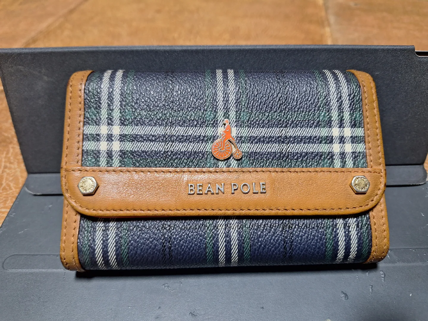 빈폴 체크 지갑