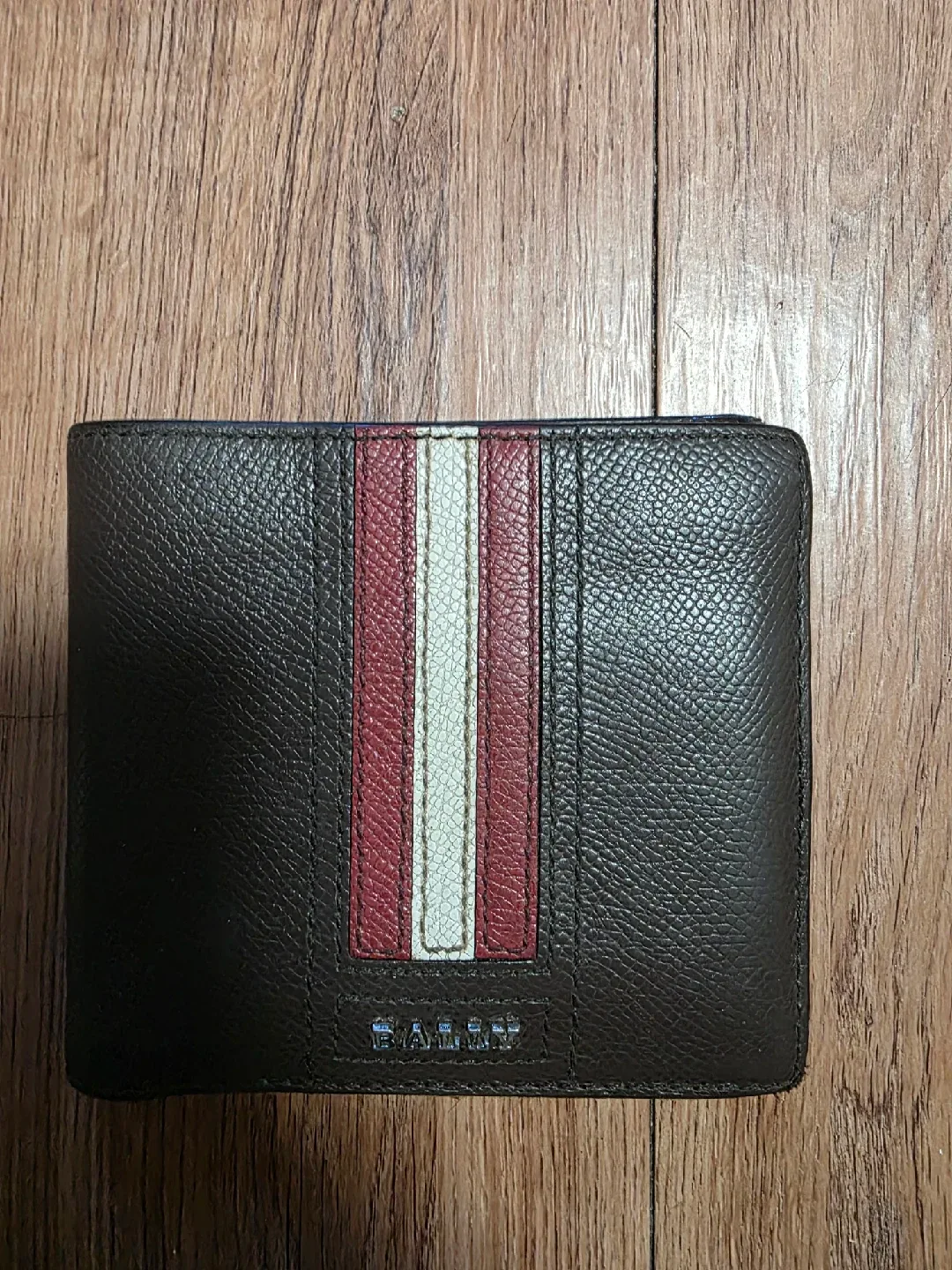 발리 반지갑 백화점에서 샀던거 중고팝니다.