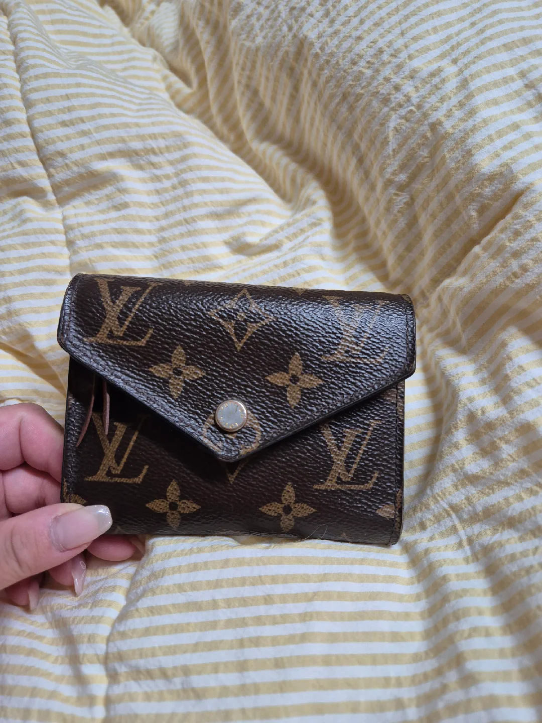 💛루이비통 모노그램 반지갑 팝니다💛