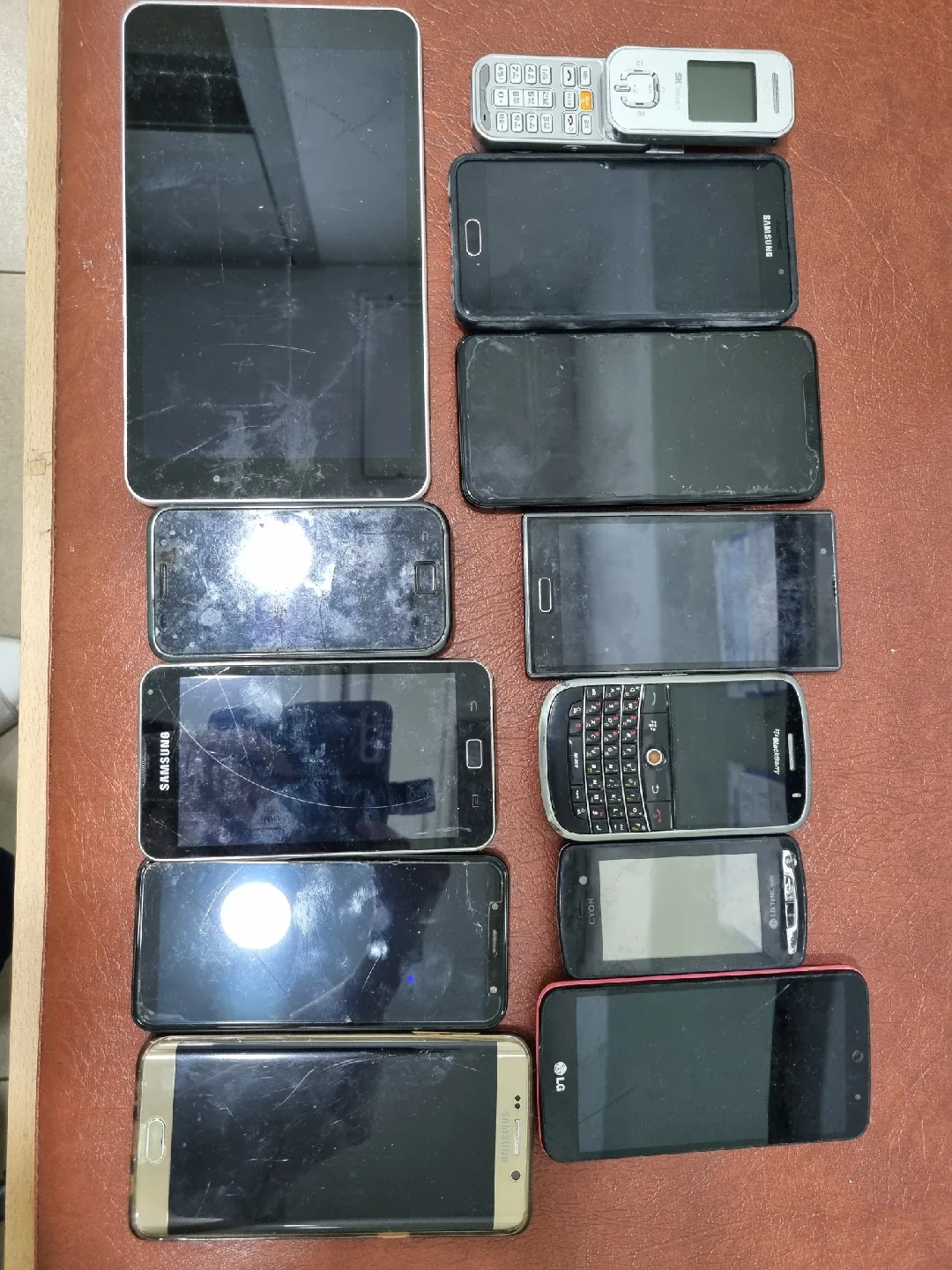 중고폰 태블릿 일괄 판매 (부품용)