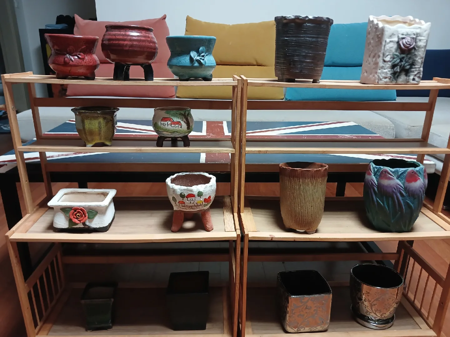 다양한 디자인의 중고 화분 모음((16개 )