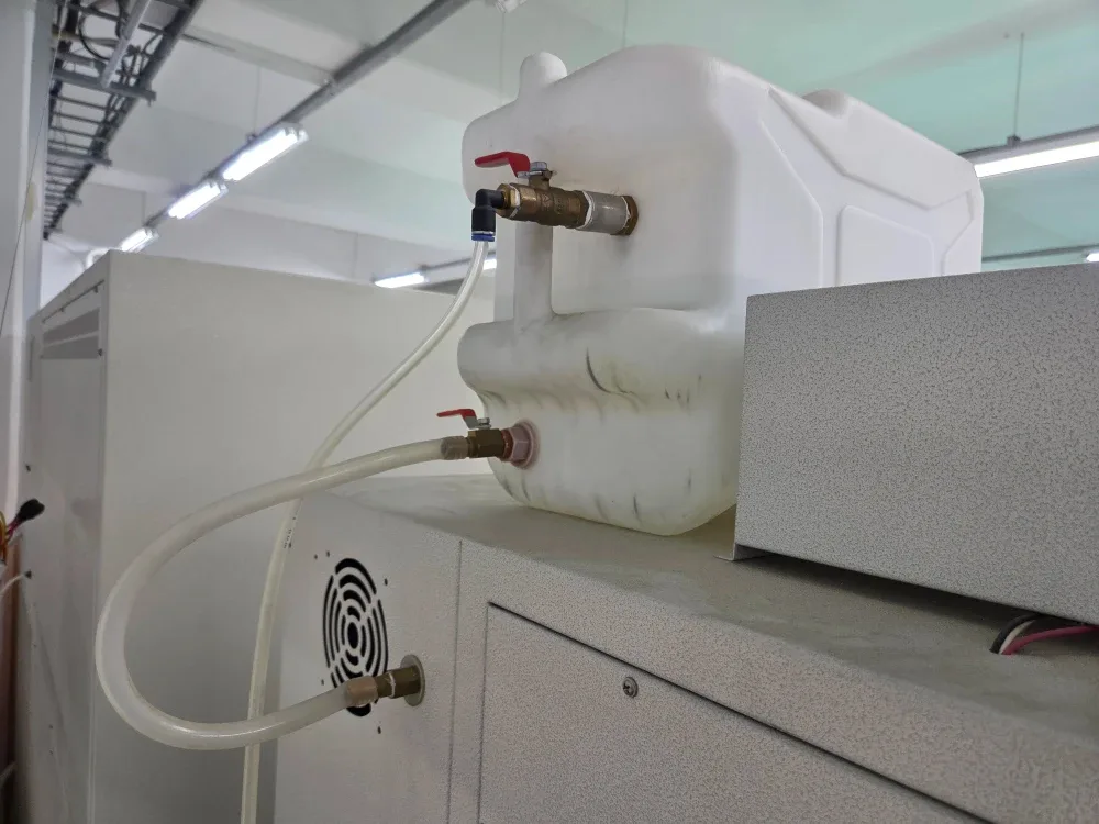 * 석산테크놀로지 항온항습조(SE- CT-06) 중고 판매 합니다.