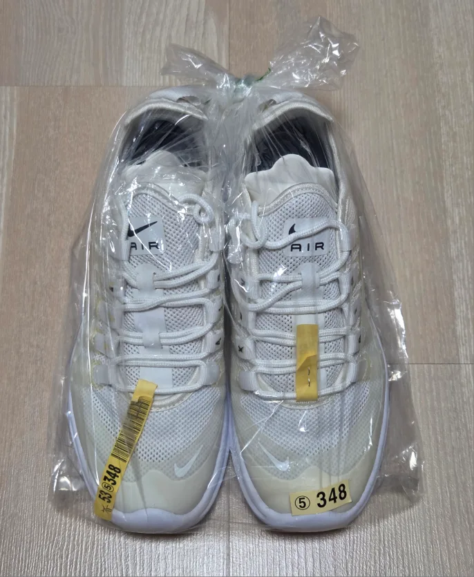 [중고] 나이키 에어맥스 엑시스 , 화이트 , 230 (AA2168-100)