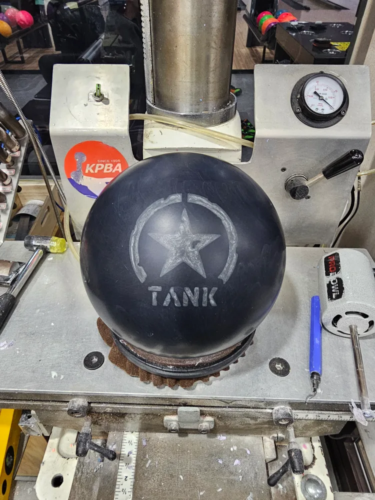 📌중고볼링공 탱크 15파운드📌지공포함