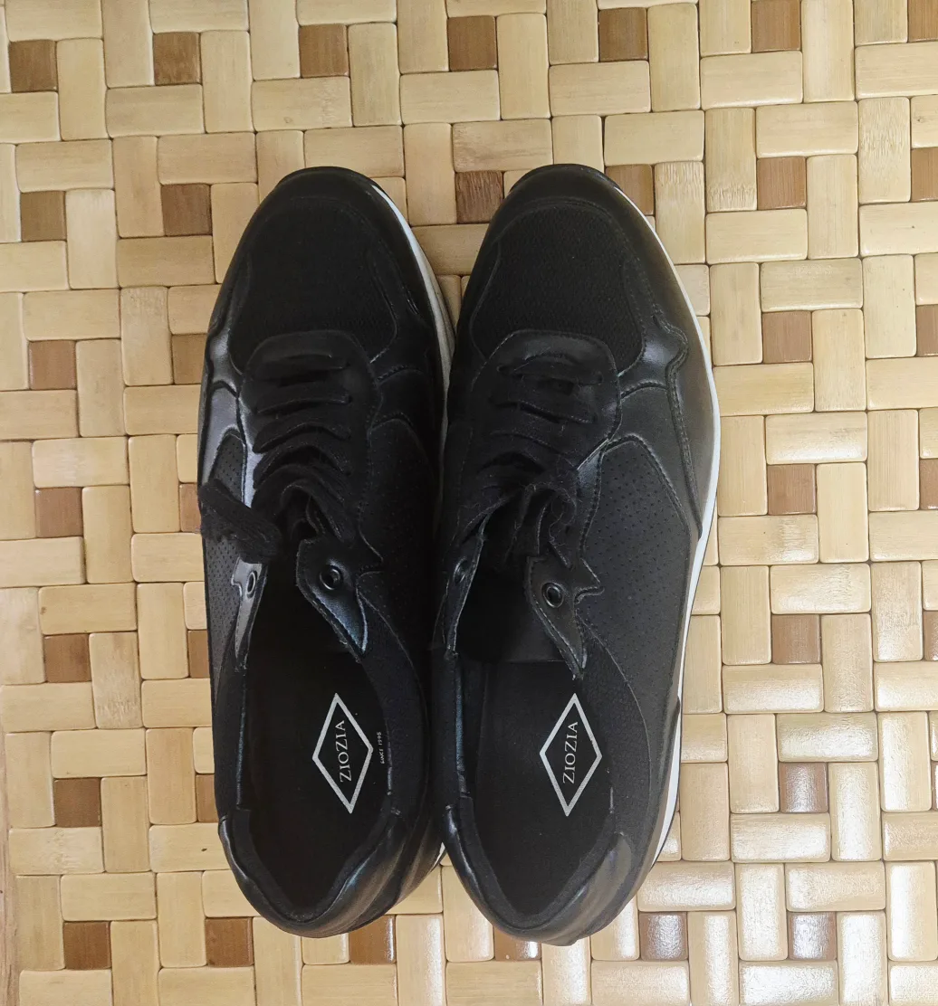 ZIOZIA스니커즈중고  270사이즈