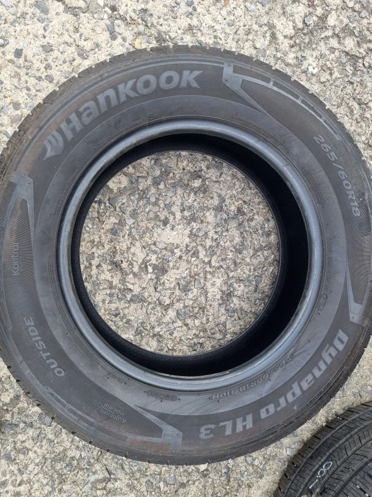 중고타이어 265/60R18 한대분