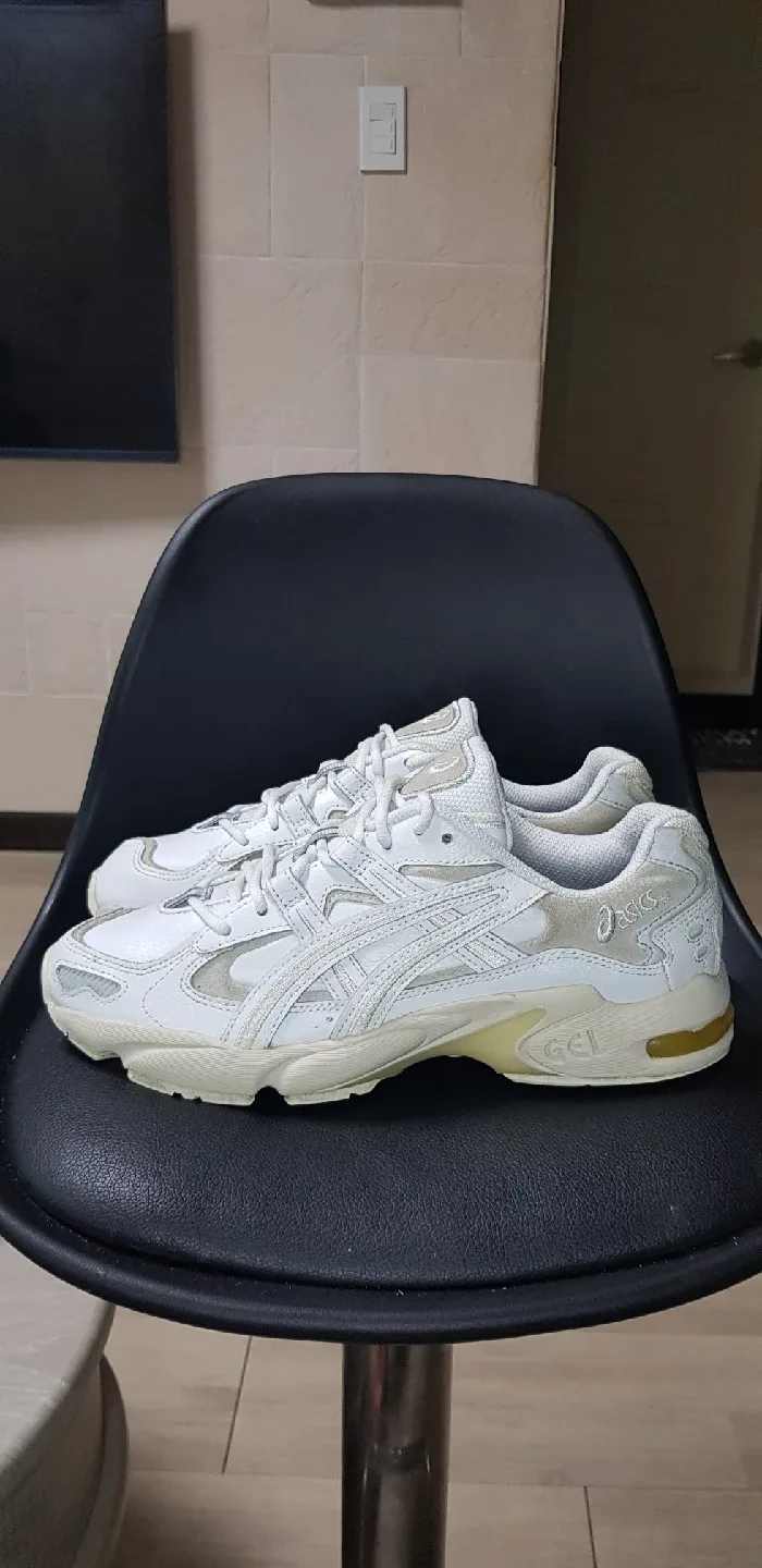 아식스 젤 1090 화이트/베이지 260