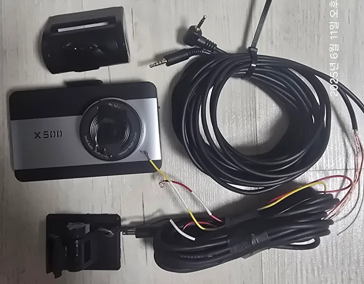 파인뷰 X500 블랙박스 (부품용)