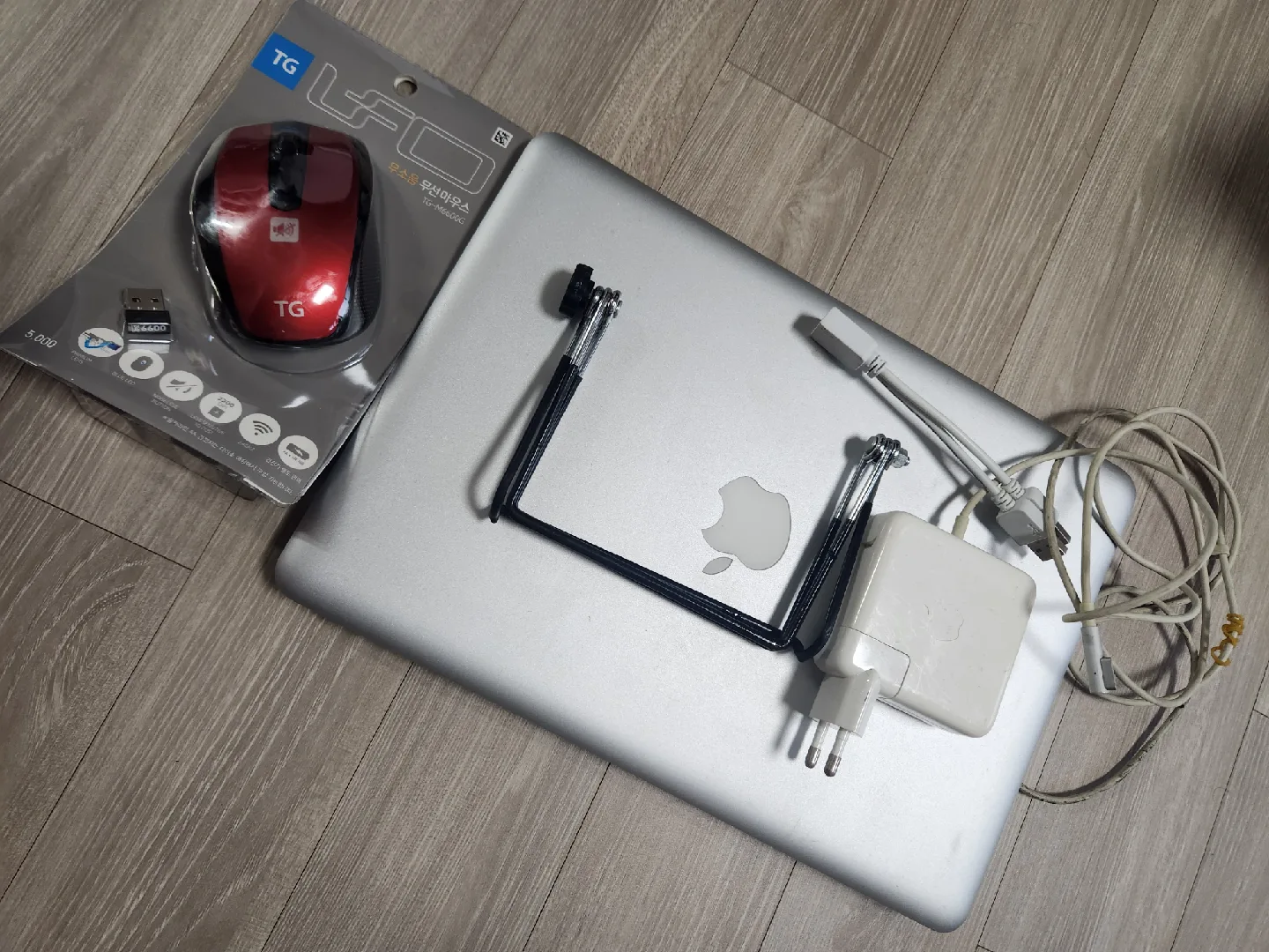 맥북 프로 A1278 + 마우스, 충전기, 거치대