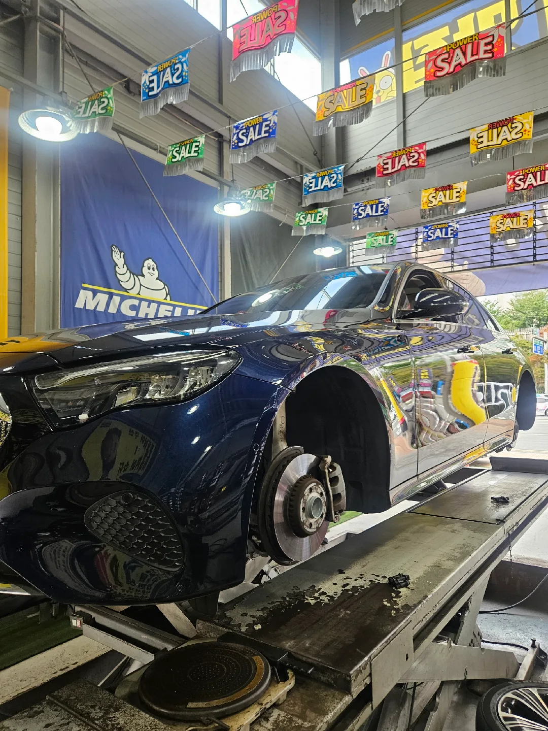 중고타이어. 벤츠E클 출고타이어. (네고가능)Hankook Ventus S1 evo3 타이어 225/55R18