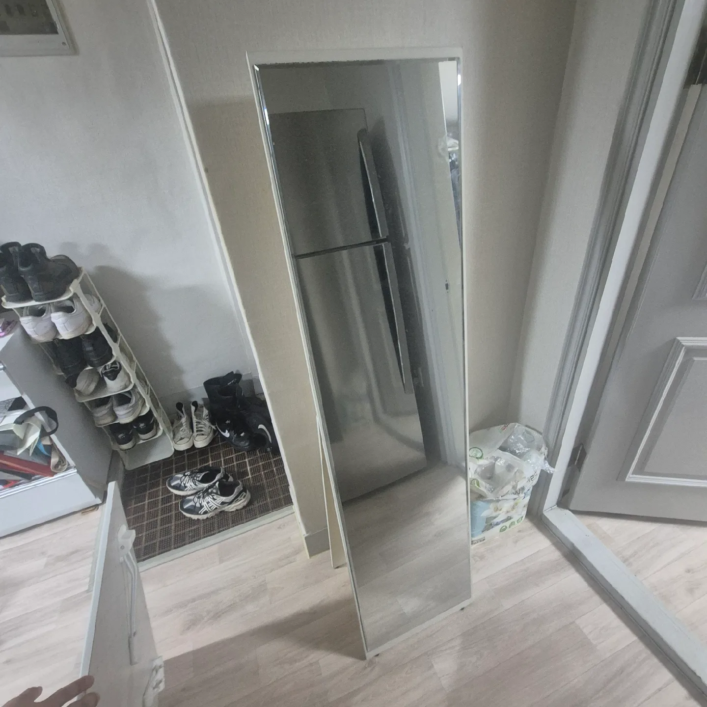 전신 거울 스탠드형 무료나눔