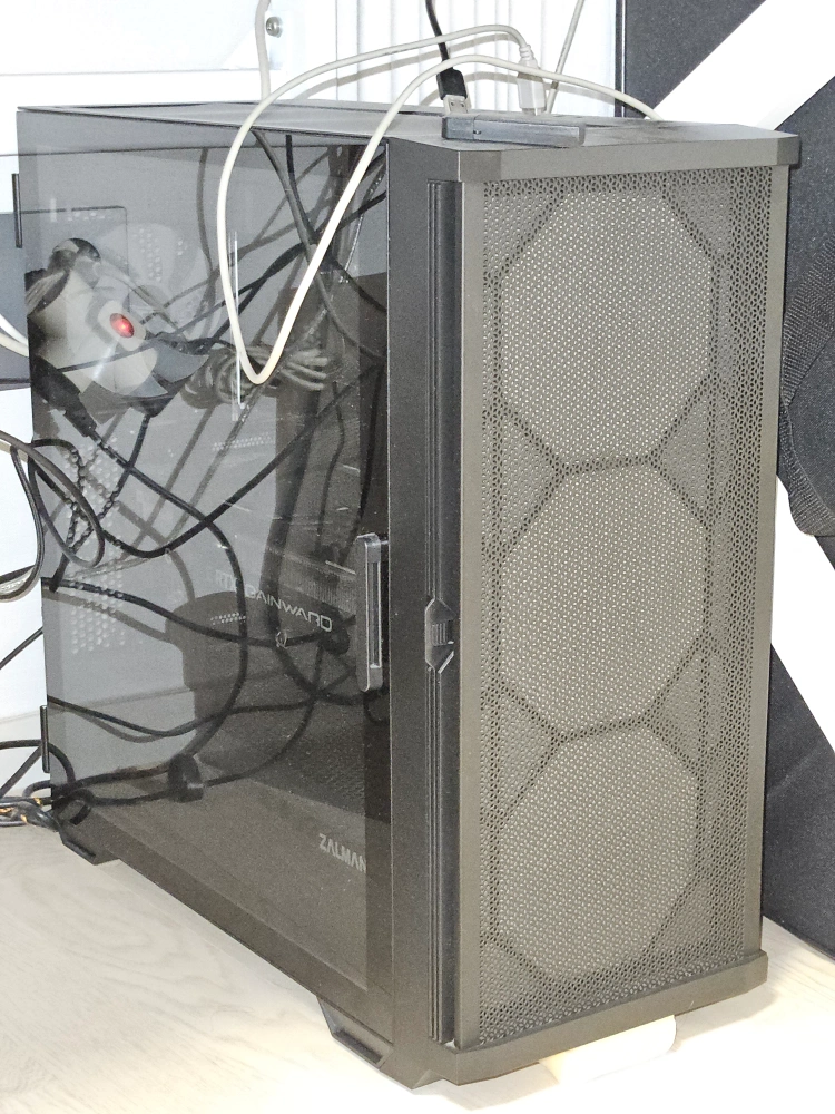 데스크탑 본체 풀박스 / RTX 4080 SUPER / 32GB / i9