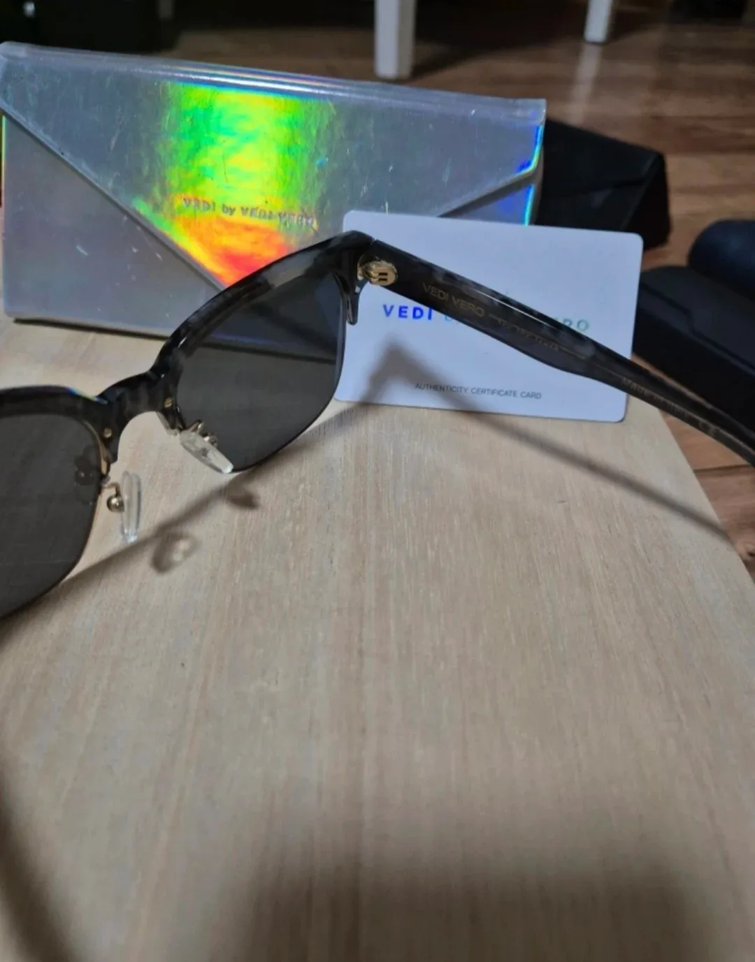 새상품▪️베디베로😎 선글라스 정품 인증 카드 포함