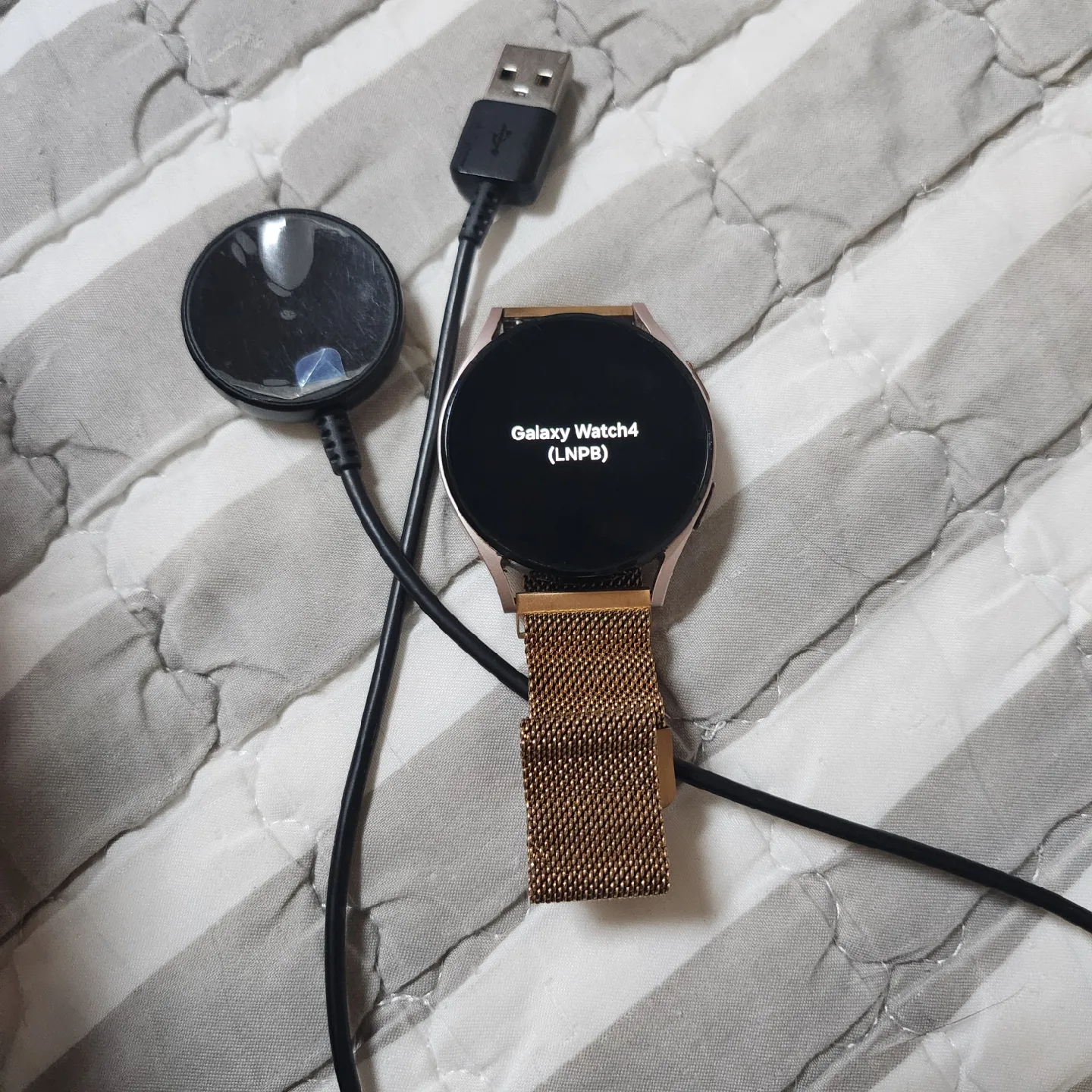 갤럭시 워치4 로즈골드