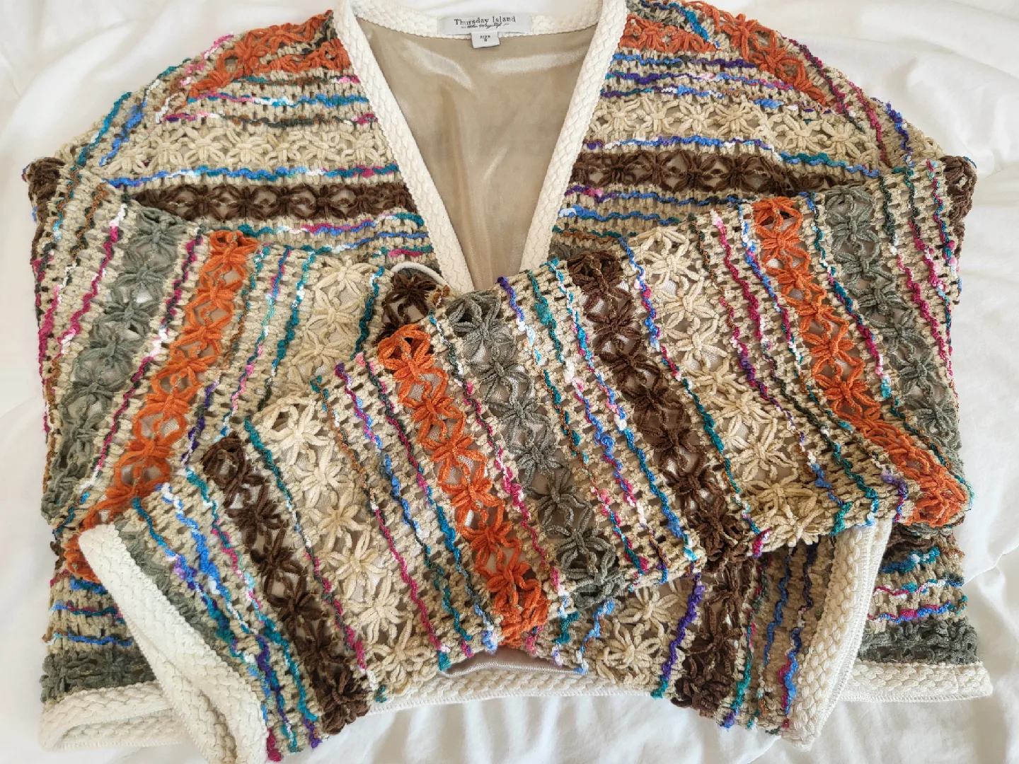 써스데이아일랜드 니팅 스트라이프 볼레로 자켓