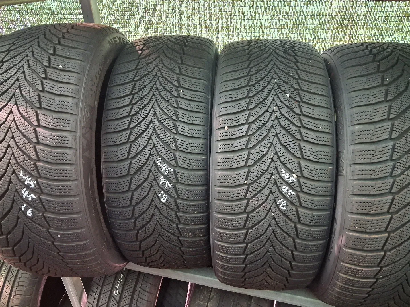 한국 금호 넥센 윈터타이이어 중고a급 셋트 판매합니다