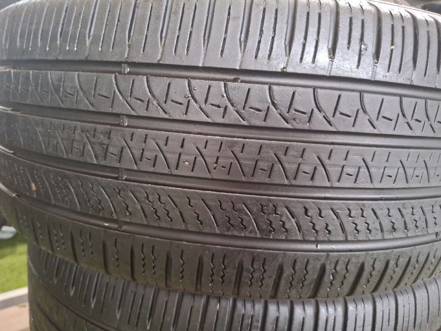 2454020중고 타이어