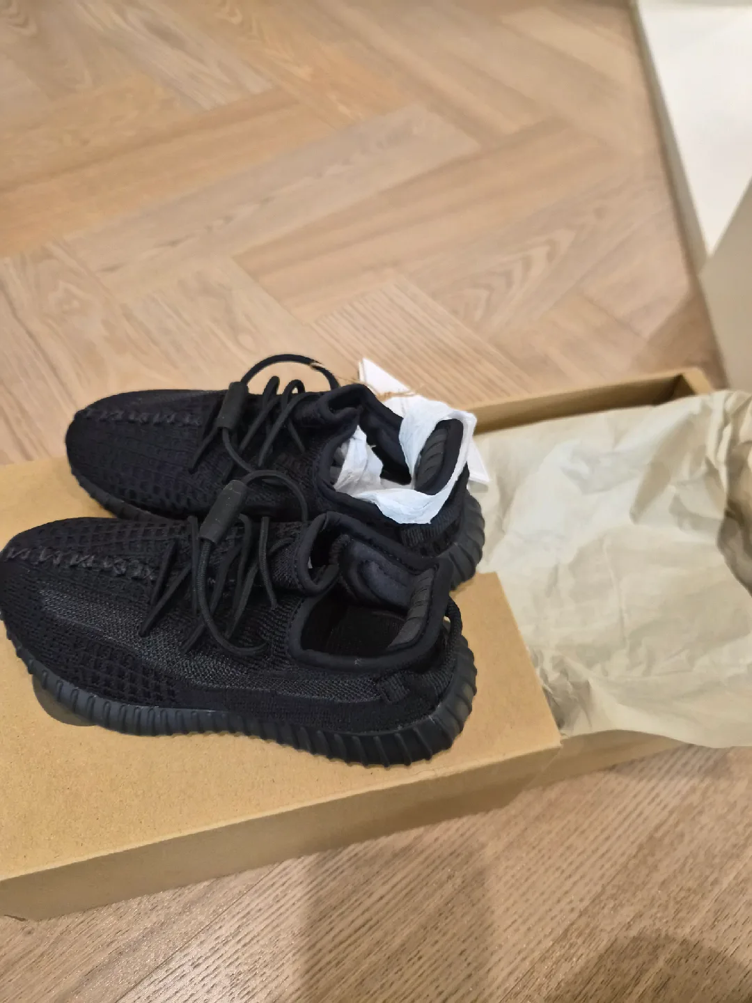 아디다스 이지 부스트 350 V2 키즈 블랙 180 새상품 yeezy