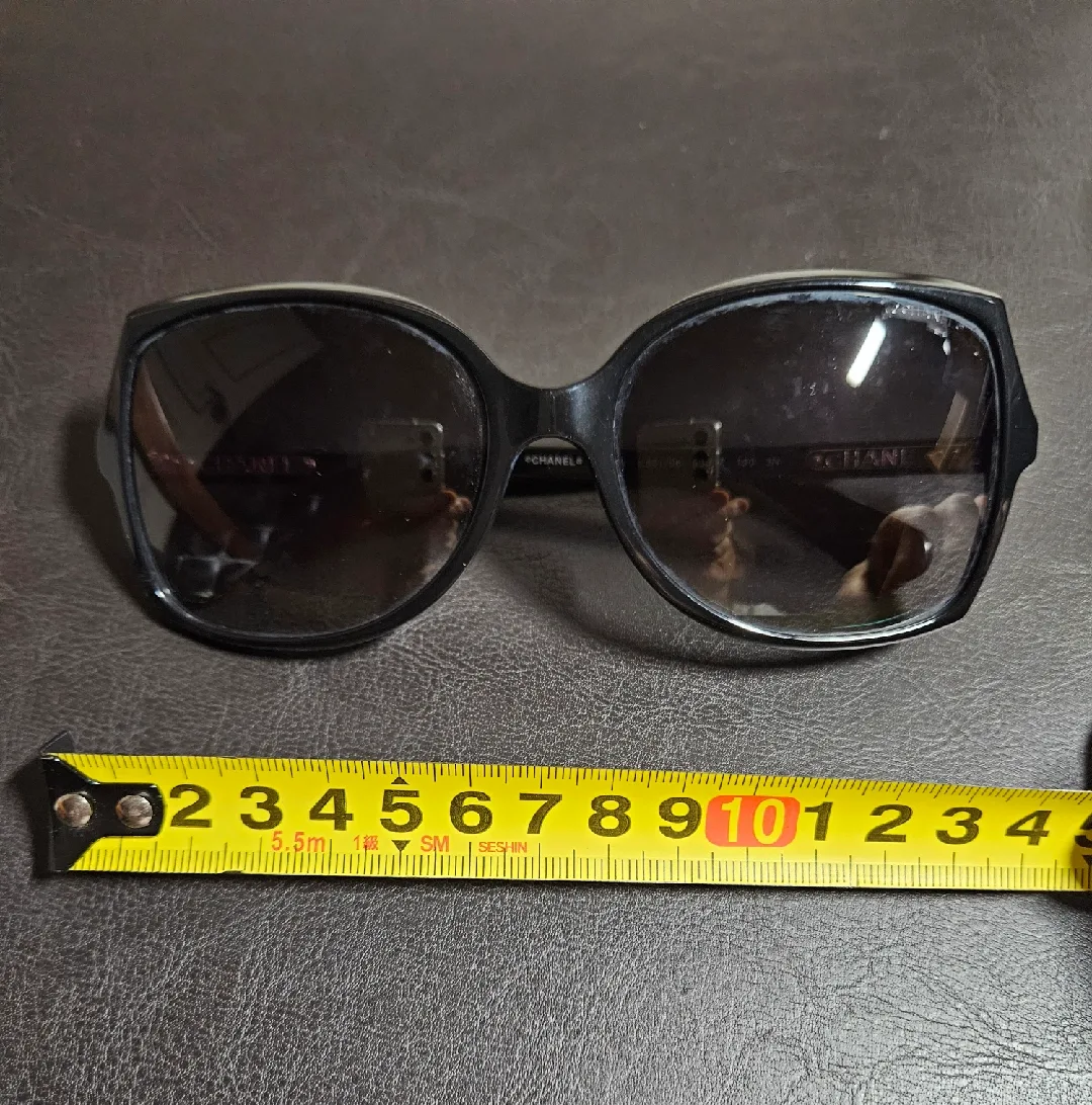 샤넬 블랙 뿔테 선글라스(중고)