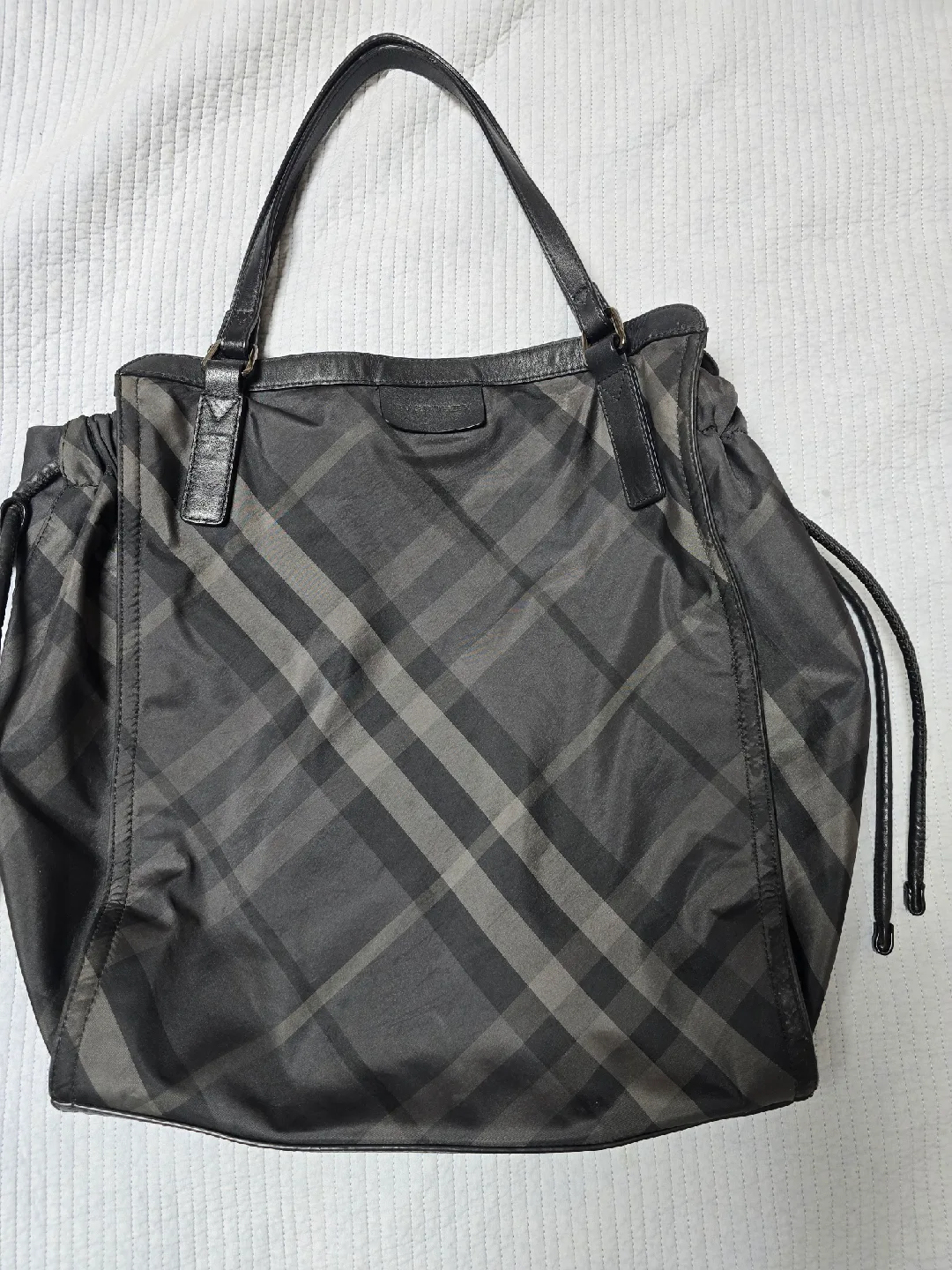 버버리 가방 (정품)