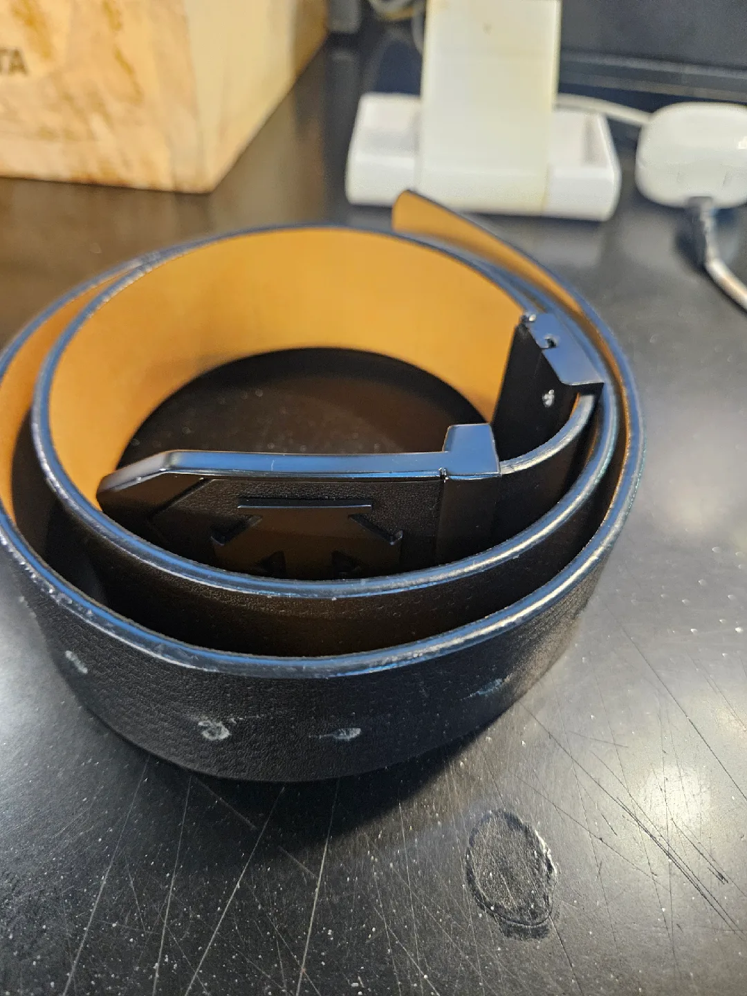 데상트 블랙 벨트