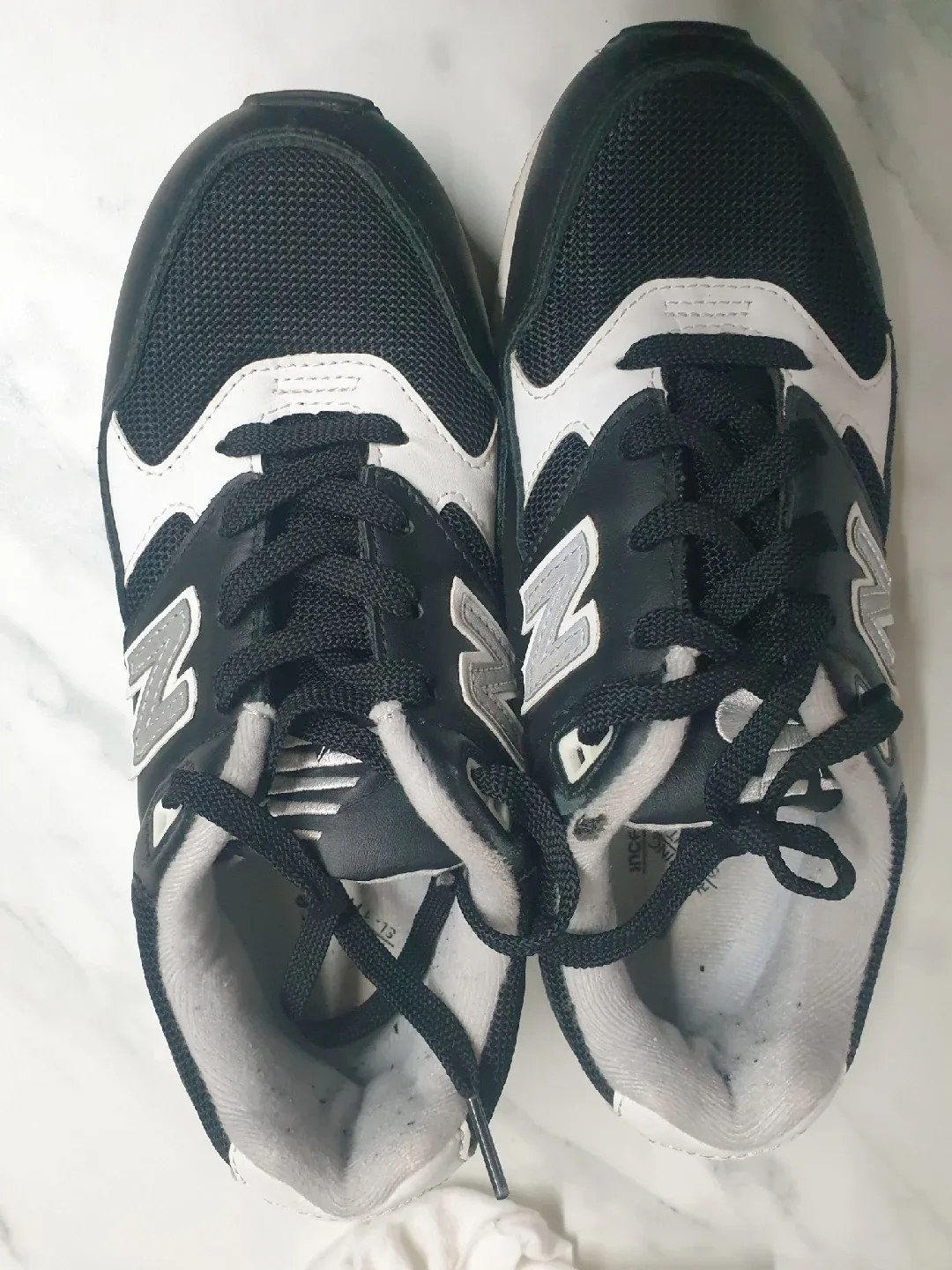 뉴발란스 운동화530