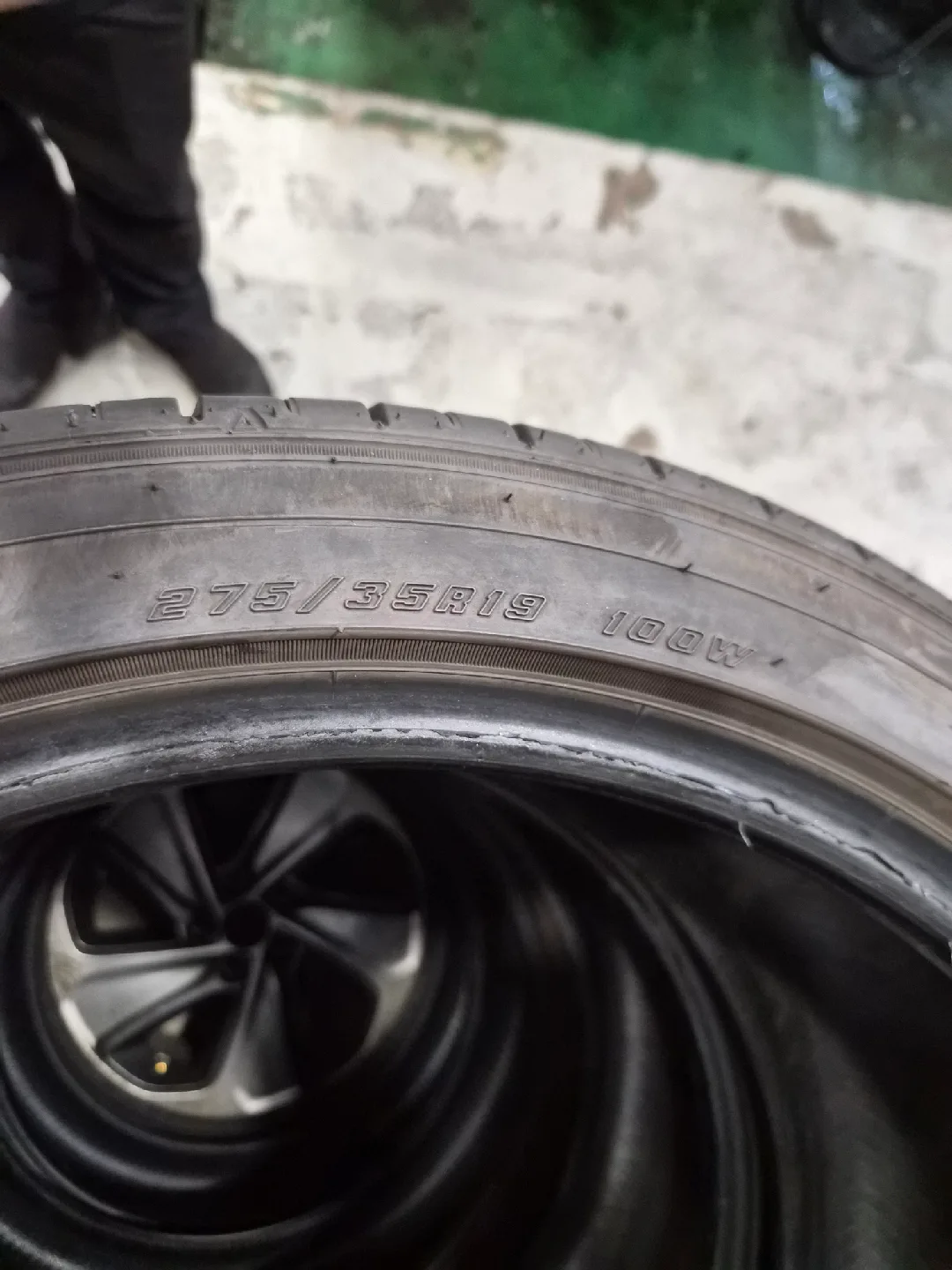 굿이어 이글 F1 275/35R19 중고타이어