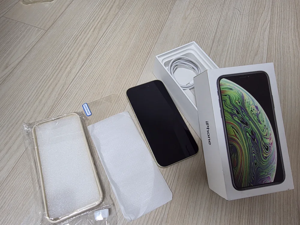 아이폰 15 128GB 옐로우 신품같은 중고 팔아요