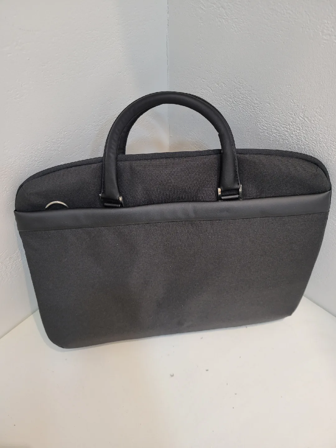새상품) 깔끔한 블랙 노트북 가방
