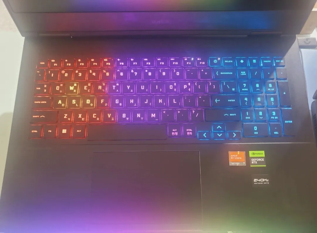 HP OMEN 게이밍 노트북