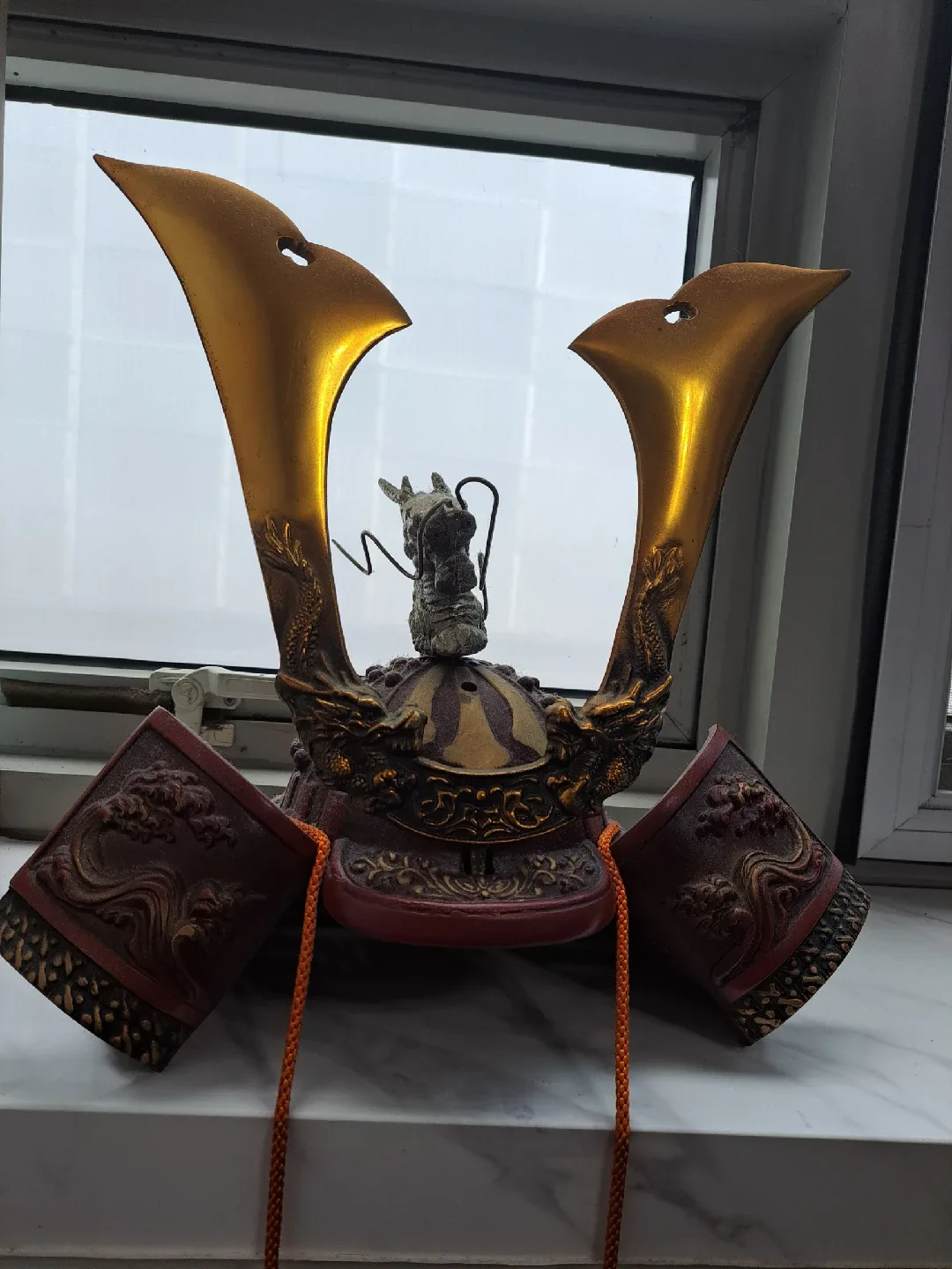 투구 장식품 (사무라이 스타일)