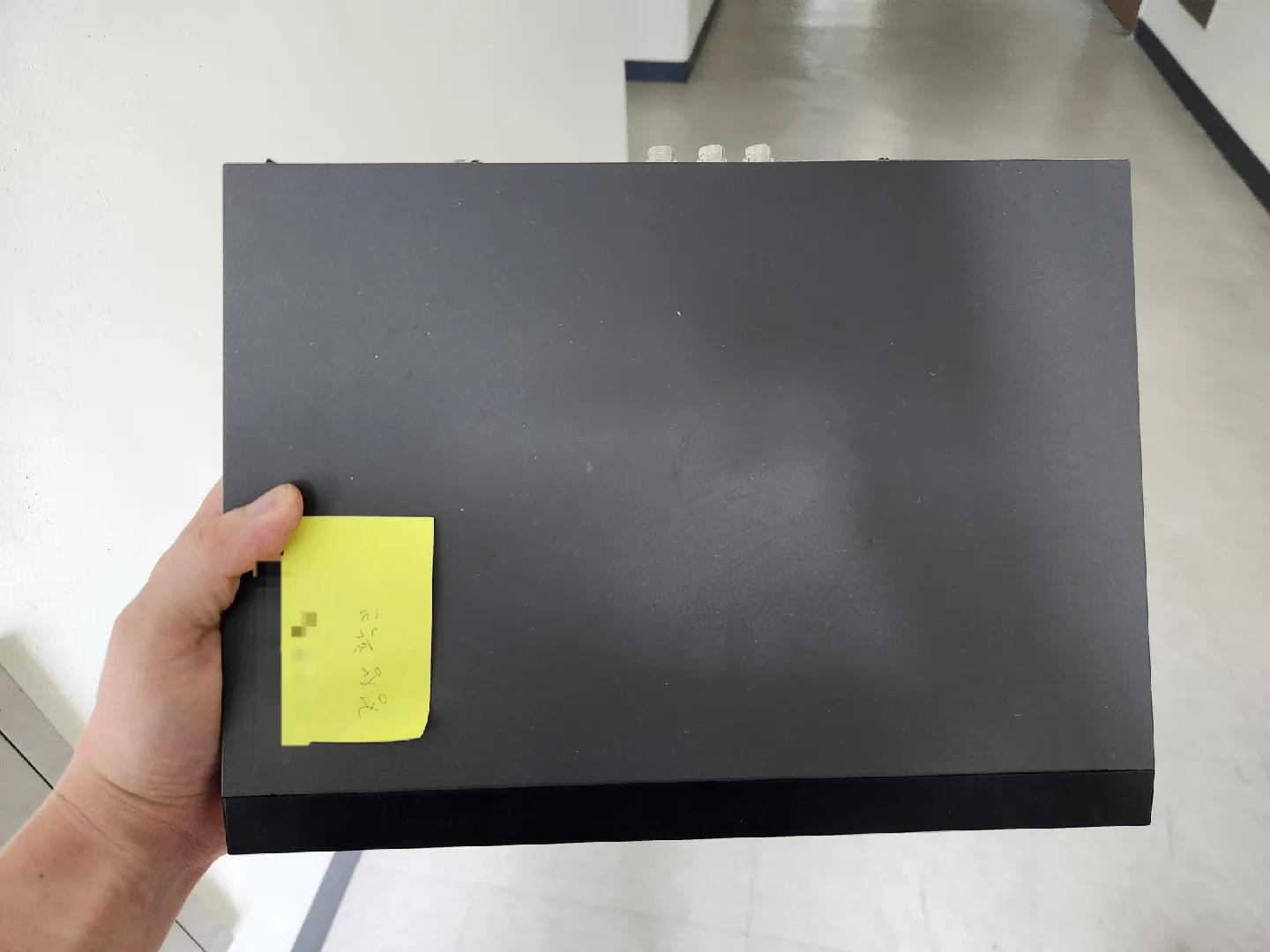 중고 하이크비전 4채널 녹화기 팝니다.(하드디스크, 아답타없음)