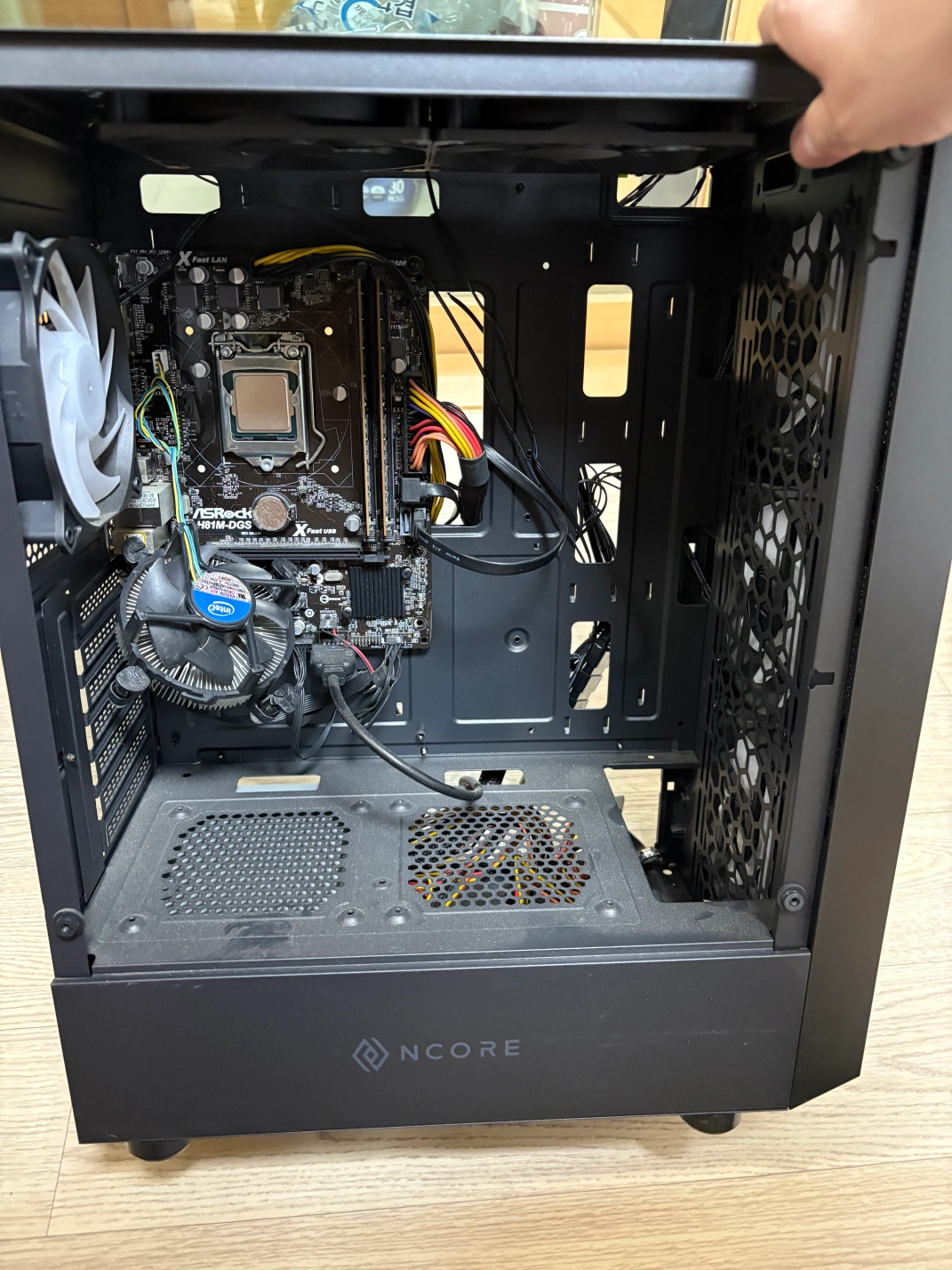 데스크탑 본체 (NCORE 케이스, i5-4460) | 디지털기기 | 당근 중고거래
