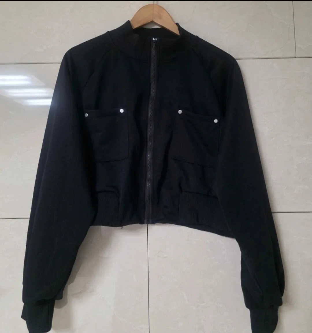 블랙 숏 자켓