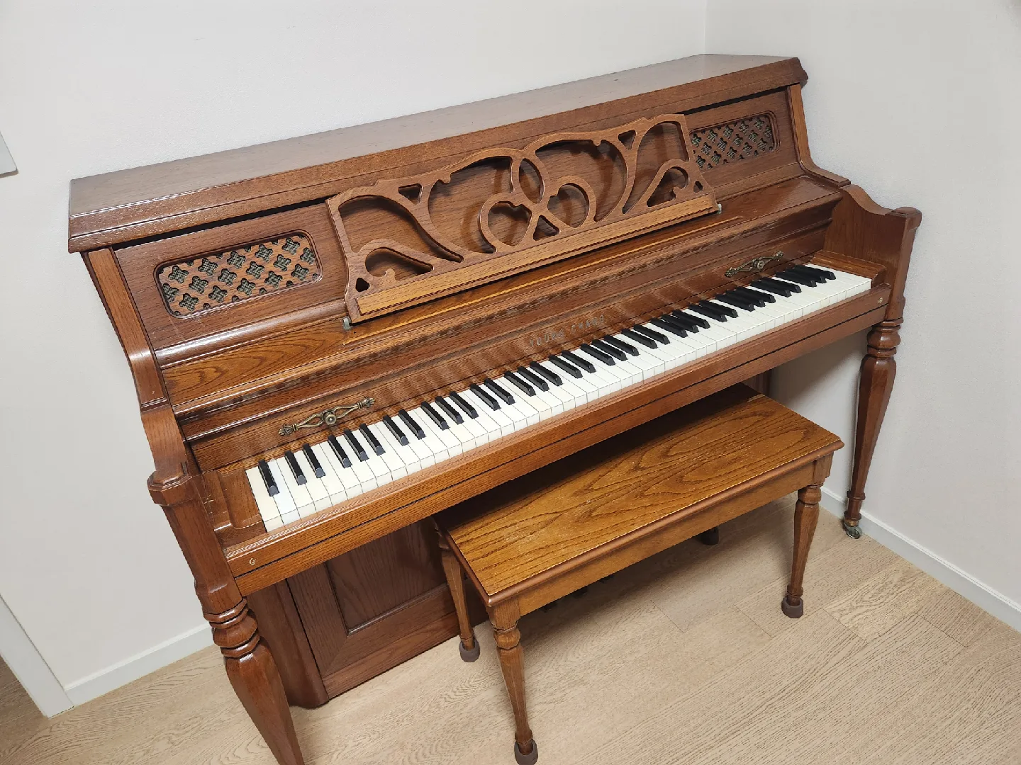 영창 중고 피아노