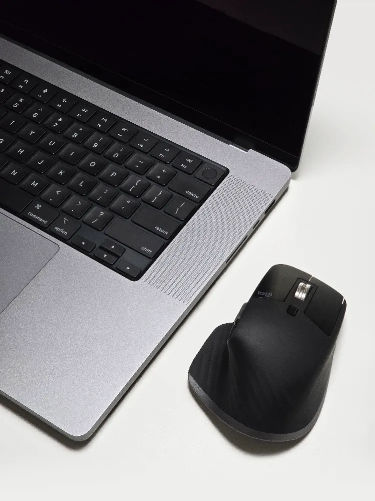 M1 Pro 맥북프로 16인치 1TB + 로지텍 MX Master 3 마우스