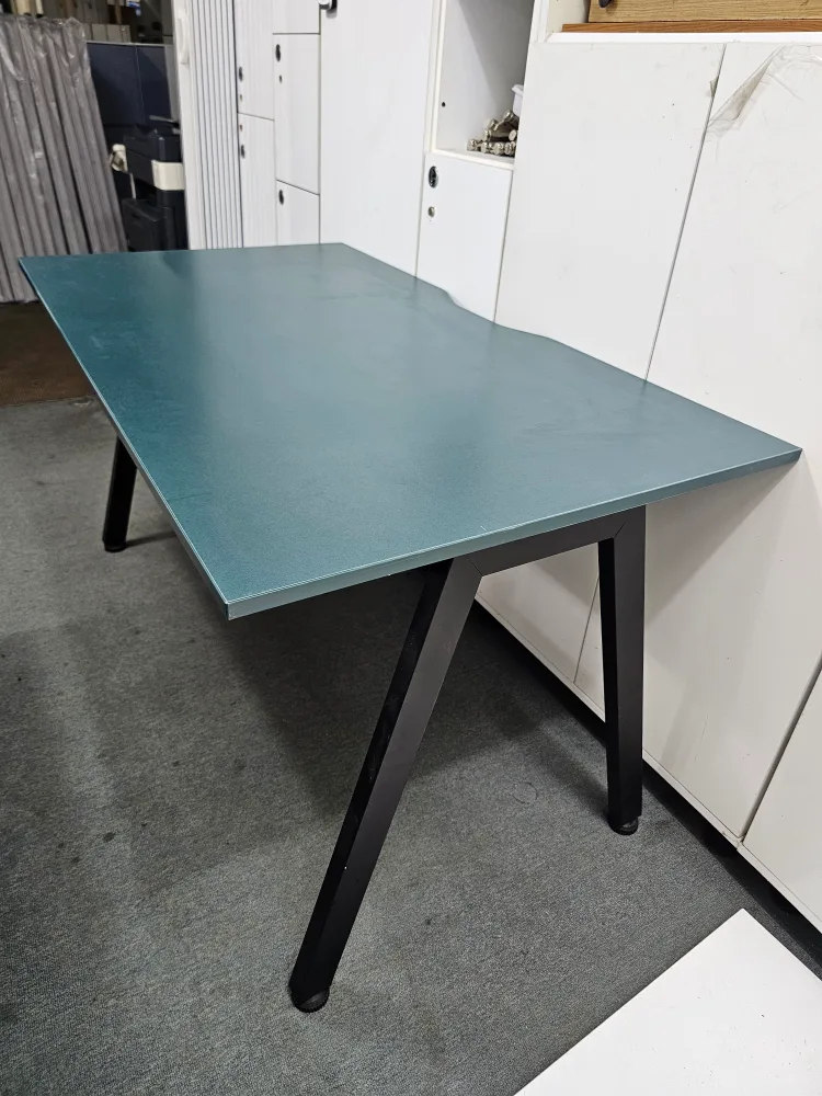 심플즈 디자인 책상 사무용 카페용 책상 중고