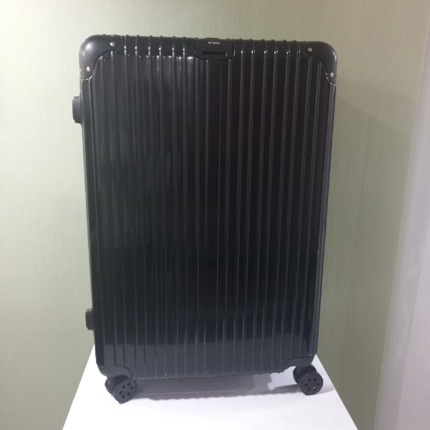28인치캐리어 산티아고 블랙 중고(촬영용으로 사용)