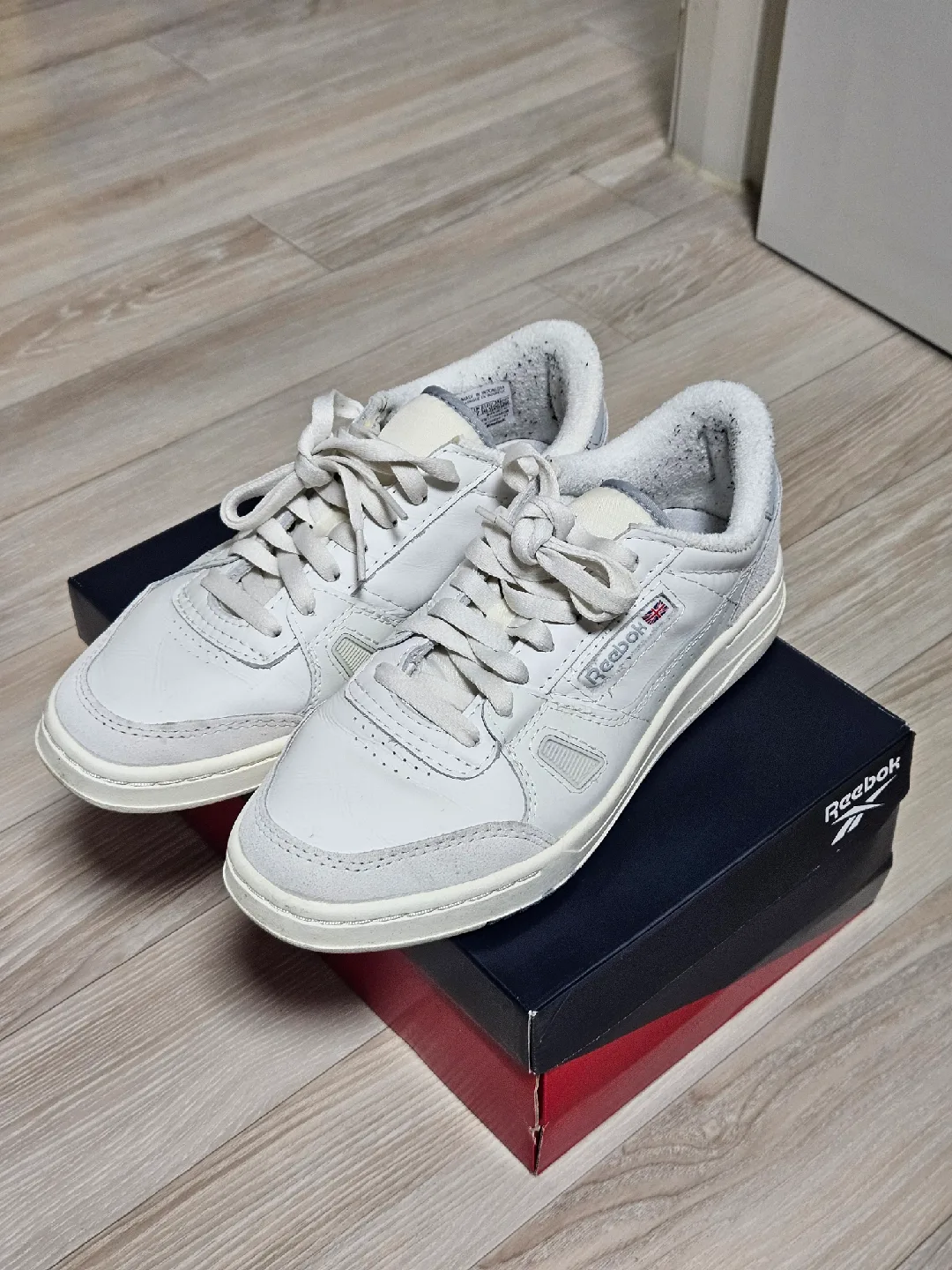 리복 운동화 LT Court 260mm