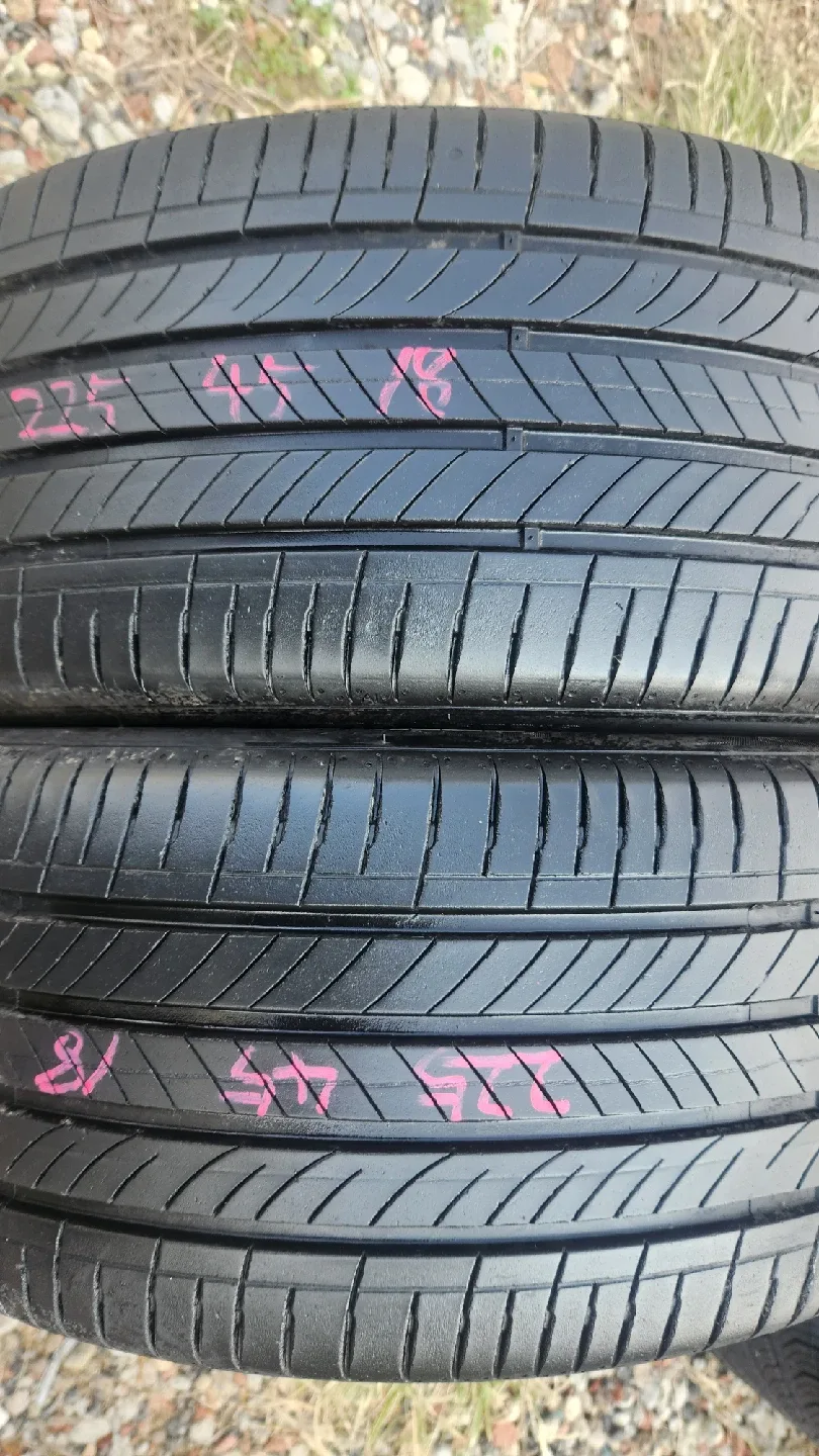 한국 ㅇS2AS 중고 타이어 225 45ZR18 2개세트
