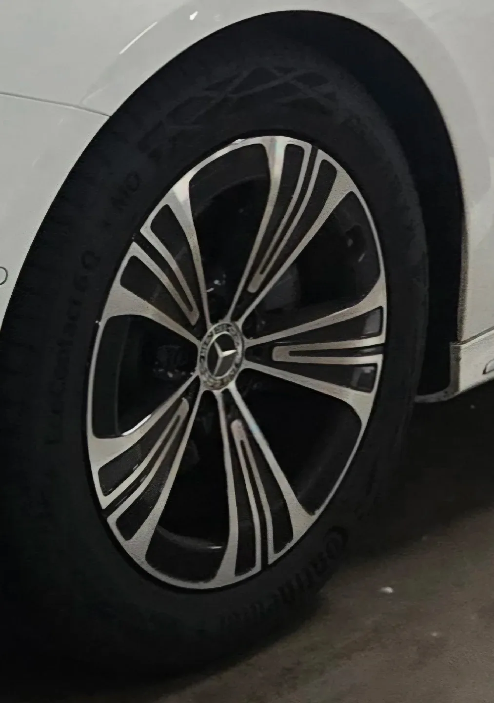 컨티넨탈 에코컨택트 6Q 225/55/18 중고 한대분 판매