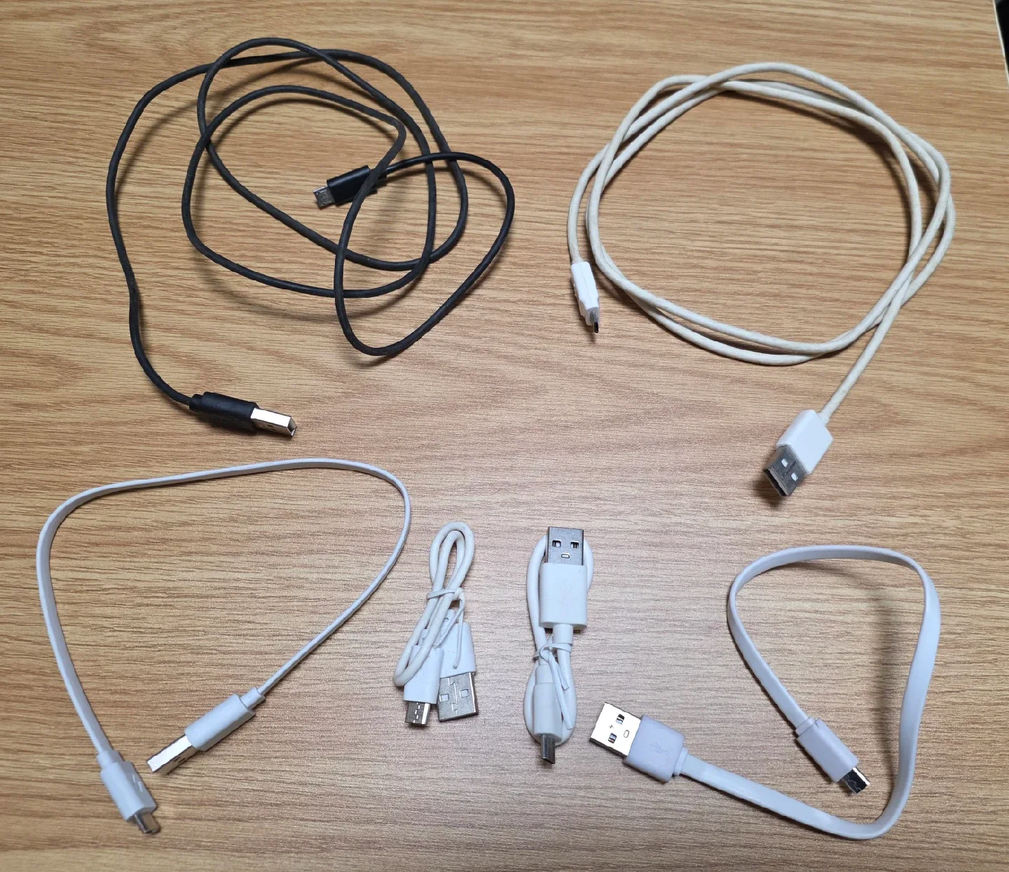 [급처분] 5핀 충전 케이블 6개 일괄 판매합니다!! 새거도 있고 중고도 있습니다. 채팅주세요 ~~