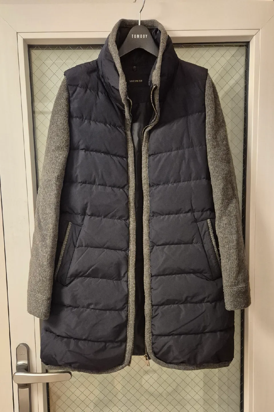 천연모피 머스크랫80% 패딩  55.66