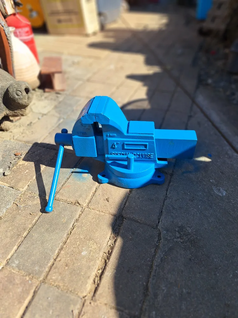 대원 4인치 바이스