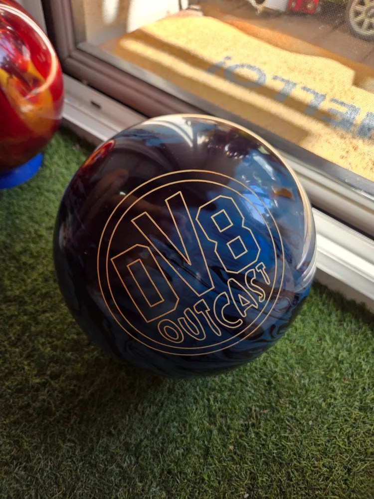 DV8 볼링공 중고볼 복원완료