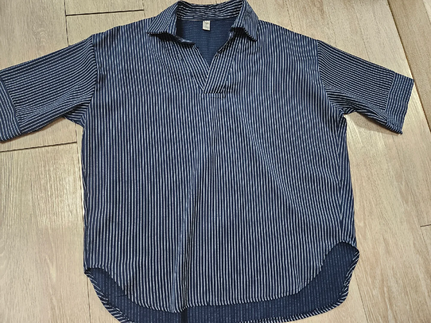 (3번 입은 중고)스트라이프 블라우스_가슴60cm,뒷판길이73cm